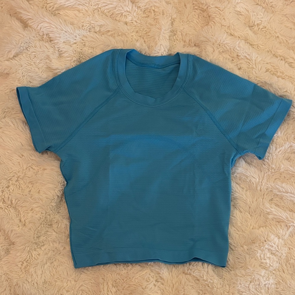 lululemon athletica ocean blue swiftly tech — cropped